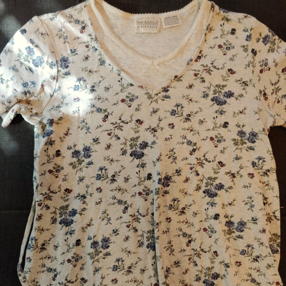 New addition maternity top